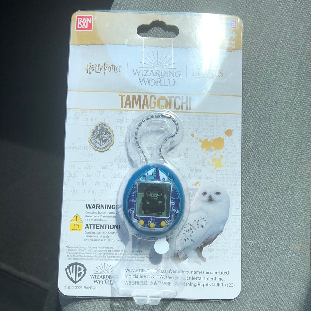 Bandai Namco Wizarding World Harry Potter Fantastic Beast Tamagotchi w/ 25 magic